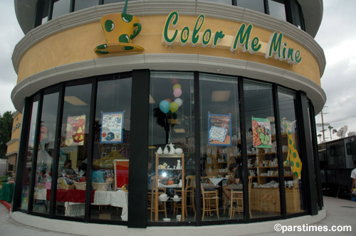 Color Me Mine, Studio City - by QH