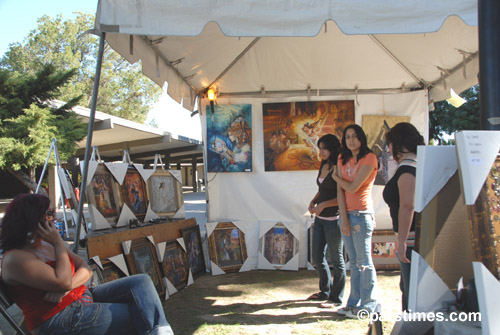 Art Exhibit - by QH - Woodland Hills (October 22, 2006)