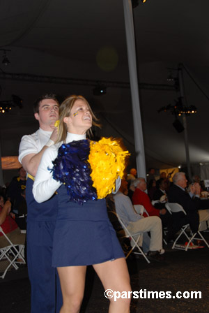 University of Michigan Cheerleaders - Pasadena (December 31, 2006) - by QH