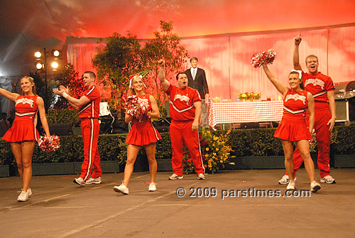 OSU Cheerleaders - Pasadena (December 31, 2009) - by QH