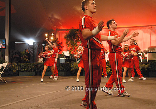 OSU Cheerleaders - Pasadena (December 31, 2009) - by QH