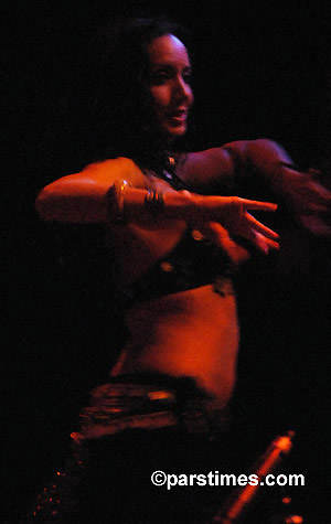 Belly Dancer - Santa Monica (January 5, 2007) - by QH