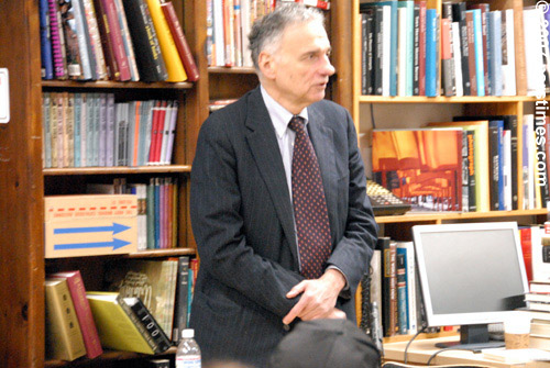 Ralph Nader - Brentwood (February 8, 2007) - by QH