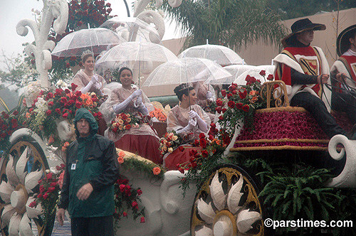 Rose Queen & Royal Court - Rose Parade, Pasadena (January 2, 2006) - by QH