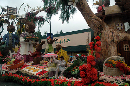 Magic of Good Health Float (Kaiser Permanente) - Rose Parade, Pasadena (January 2, 2006) - by QH