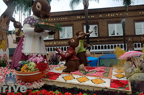 Magic of Good Health Float (Kaiser Permanente) - Rose Parade, Pasadena (January 2, 2006) - by QH