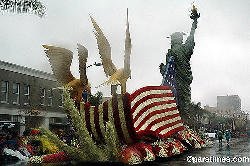 Honda's Float - Rose Parade, Pasadena (January 2, 2006) - by QH