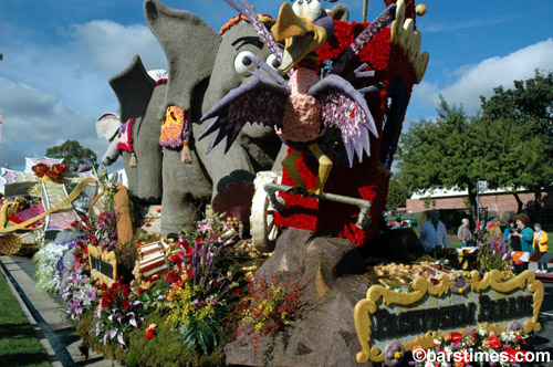 City of Burbank's Float 'Pachyderm Parade' (Winner of Bob Hope Humor Trophy)- Pasadena (January 3, 2006)  - by QH