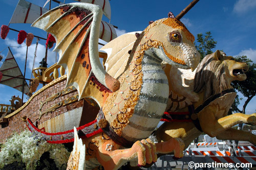 Farmers Insurance Group's Float - Pasadena (January 3, 2006) - by QH