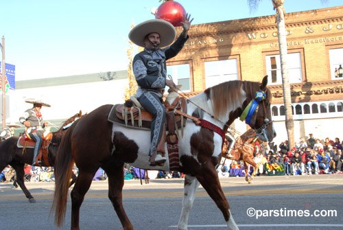 Bauelos Charo Team - Pasadena (January 1, 2007) - by QH