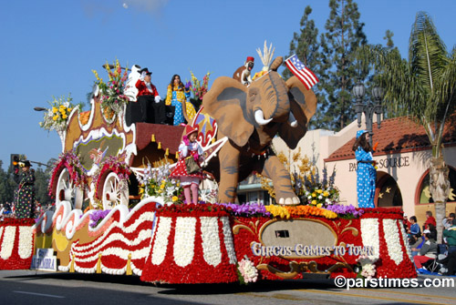 City of Alhambra: Circus Comes to Town   - Pasadena (January 1, 2007) - by QH