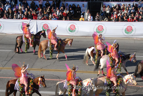 The Giddy Up Gals Equestrian Drill Team - Pasadena (January 1, 2010) - by QH