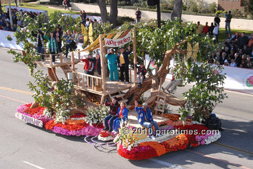 Kiwanis 'Above the Rest' - Pasadena (January 1, 2010) - by QH