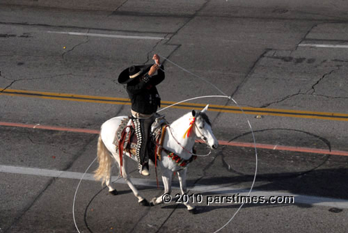 Martinez Family Rider - Pasadena (January 1, 2010) - by QH