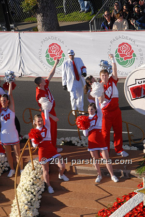 University of Wisconsin Cheerleaders - Pasadena (January 1, 2011) - by QH