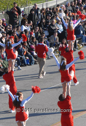 University of Wisconsin Cheerleaders - Pasadena (January 1, 2011) - by QH