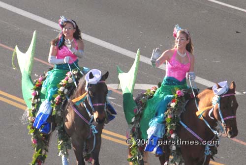 Members of the Giddy Up Gals Equestrian Drill Team - Pasadena (January 1, 2011) - by QH