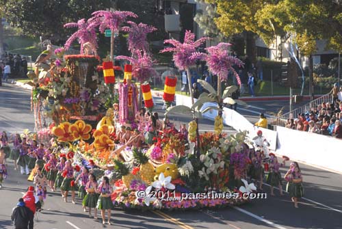 Dole Foat 'Living Well in Paradise' - Pasadena (January 1, 2011) - by QH