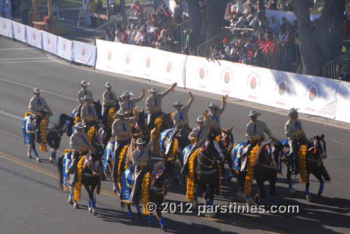 Escondido Mounted Posse - Pasadena (January 2, 2012) - by QH