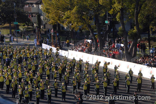 University of Oregon Cheerleaders - Pasadena (January 2, 2012) - by QH