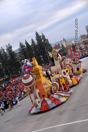 American Honda float - Pasadena (January 1, 2013) - by QH