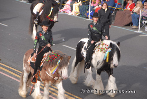 SD Farm Riders - Pasadena (January 1, 2013) - by QH