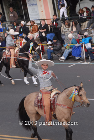 Hermanos Banuelos Charro Team - Pasadena (January 1, 2013) - by QH