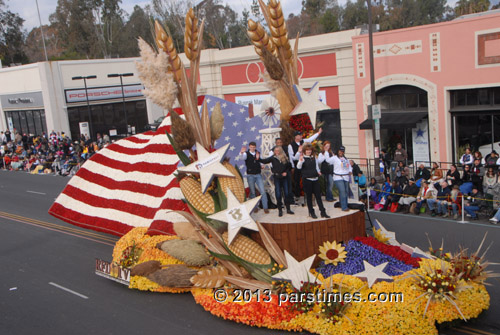 RFD-TV Float - Pasadena (January 1, 2013) - by QH