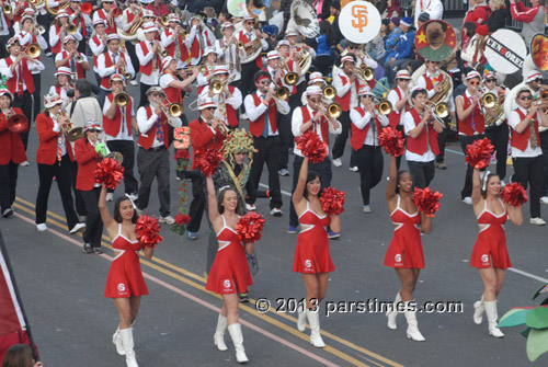 Stanford University Cheerleaders - Pasadena (January 1, 2013) - by QH