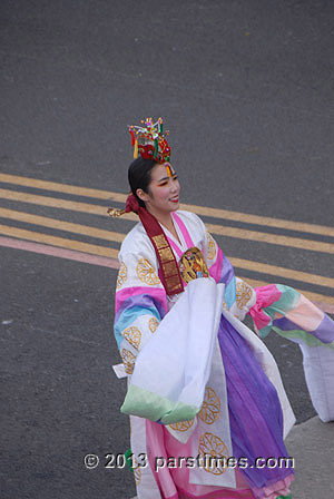 PAVA World Korean Traditional Marching Band - Pasadena (January 1, 2013) - by QH