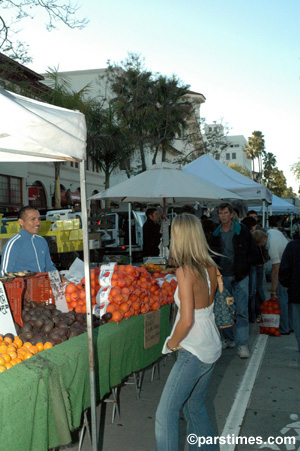 Santa Barbara Farmers Market (February 28, 2006) - by QH