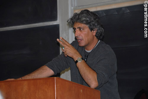 Shahriar Mandanipour, UCLA (November 26, 2006)  - by QH