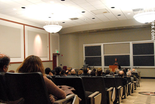 Shahriar Mandanipour Lecture, UCLA (November 26, 2006)  - by QH