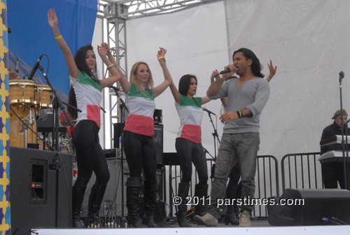 Singer Kian  & Dnacers - (April 3, 2011) - by QH