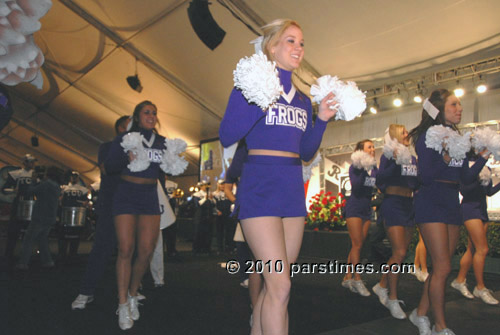 TCU Cheerleaders - Pasadena (December 31, 2010) - by QH