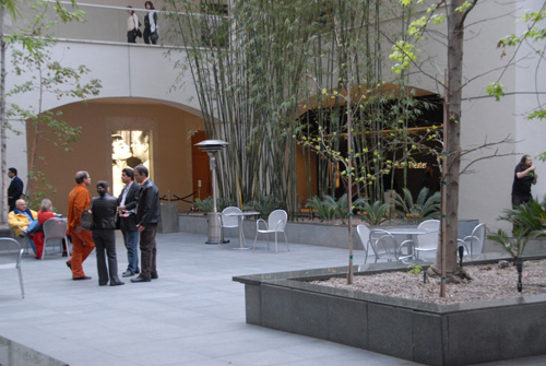 Hammer Museum - UCLA (April 7, 2007) - by QH