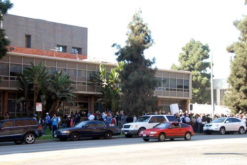 UCLA Students protest at UCPD Headquaters (November 16, 2006) - by QH