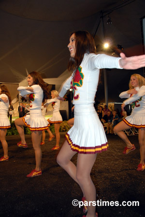 USC Cheerleaders, Pasadena  - by QH