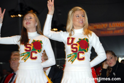 USC Cheerleaders, Pasadena  - by QH