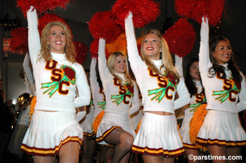 USC Cheerleaders, Pasadena  - by QH