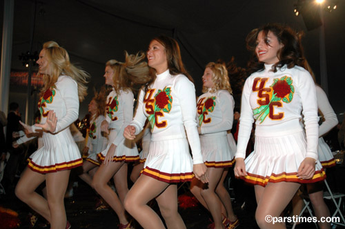 USC Cheerleaders, Pasadena  - by QH