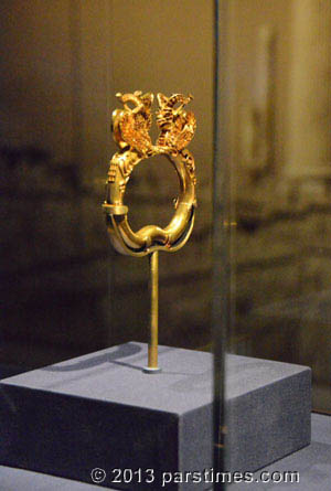 Gold Armlet with Griffins - Achaemenid - Malibu (December 4, 2013)