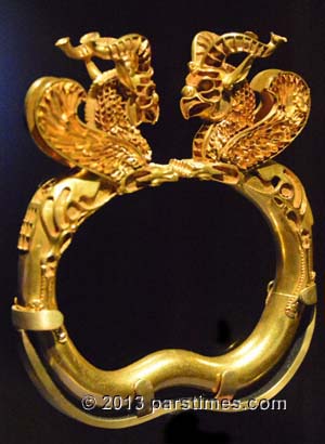 Gold Armlet with Griffins - Achaemenid - Malibu (December 4, 2013)