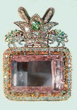 Darya-ye Noor Diamond of Iran