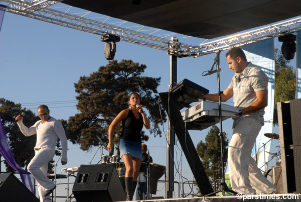 Niloofar & Sohrab Concert, Mehregan (September 9, 2006) - by QH