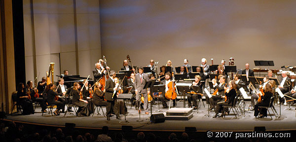 LA Chamber Orchestra & Khosrow Soltani, Reza Vali - Alex Theatre, Glendale (November 3, 2007)- by QH