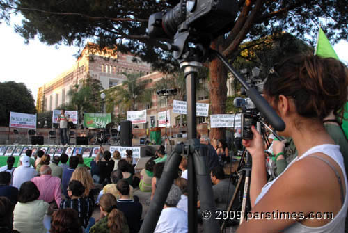 Solidarity with the people of Iran - UCLA (July 25, 2009) by QH