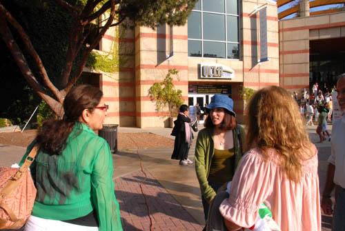 Vida Ghaffari & Aryana - UCLA (July 25, 2009) by QH