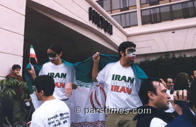 Football fans outside Pasadena Hilton - January 16, 2000