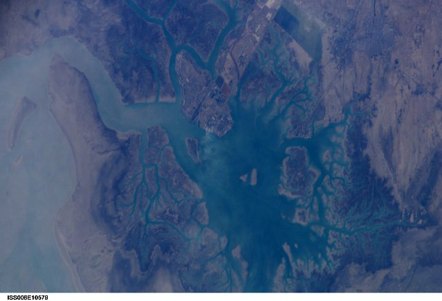 Bandar Imam Khomeini, Iran - December 24, 2002 (NASA)